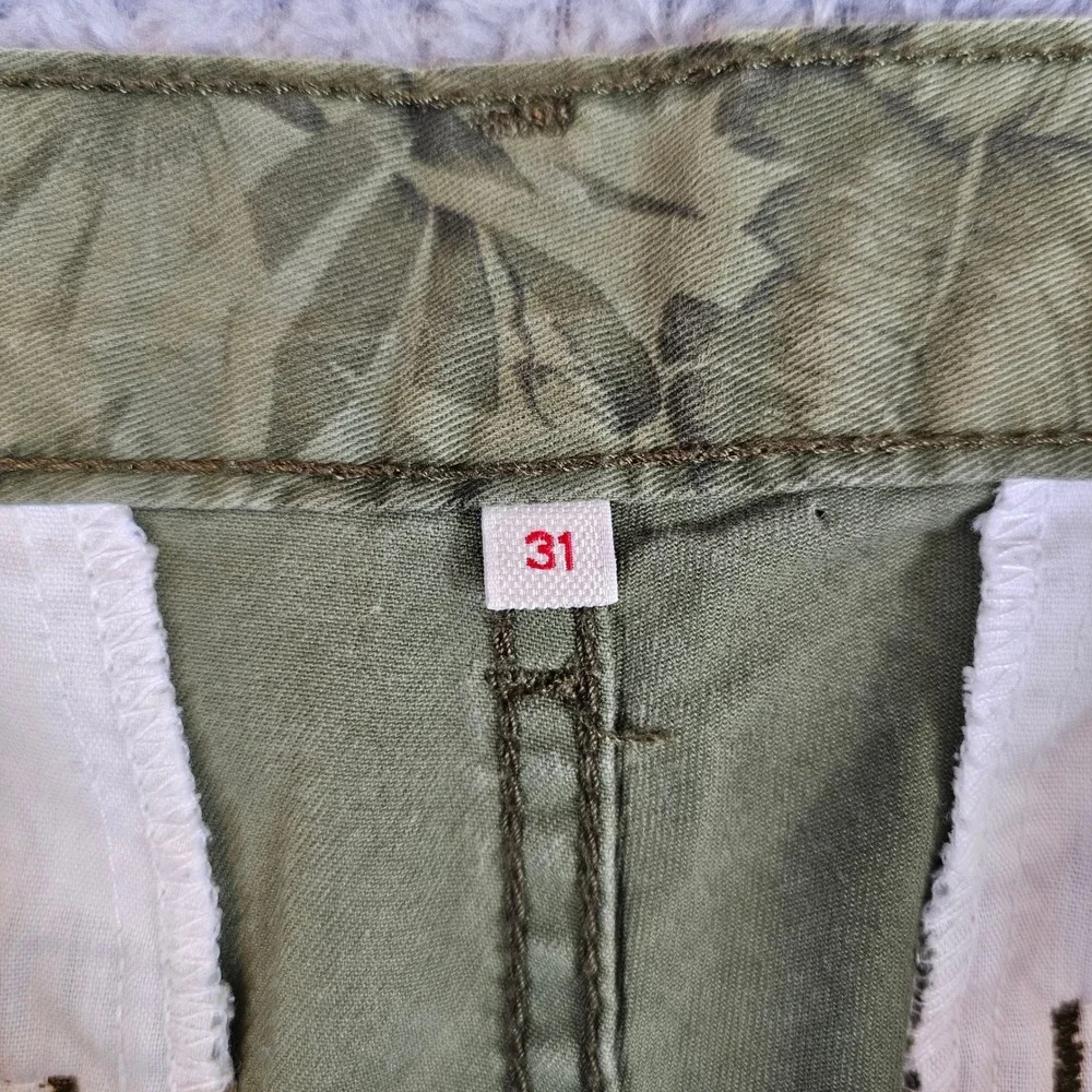 Levi's Men's‎ Olive Green Tropical Leaf Floral Chino Shorts Size 31